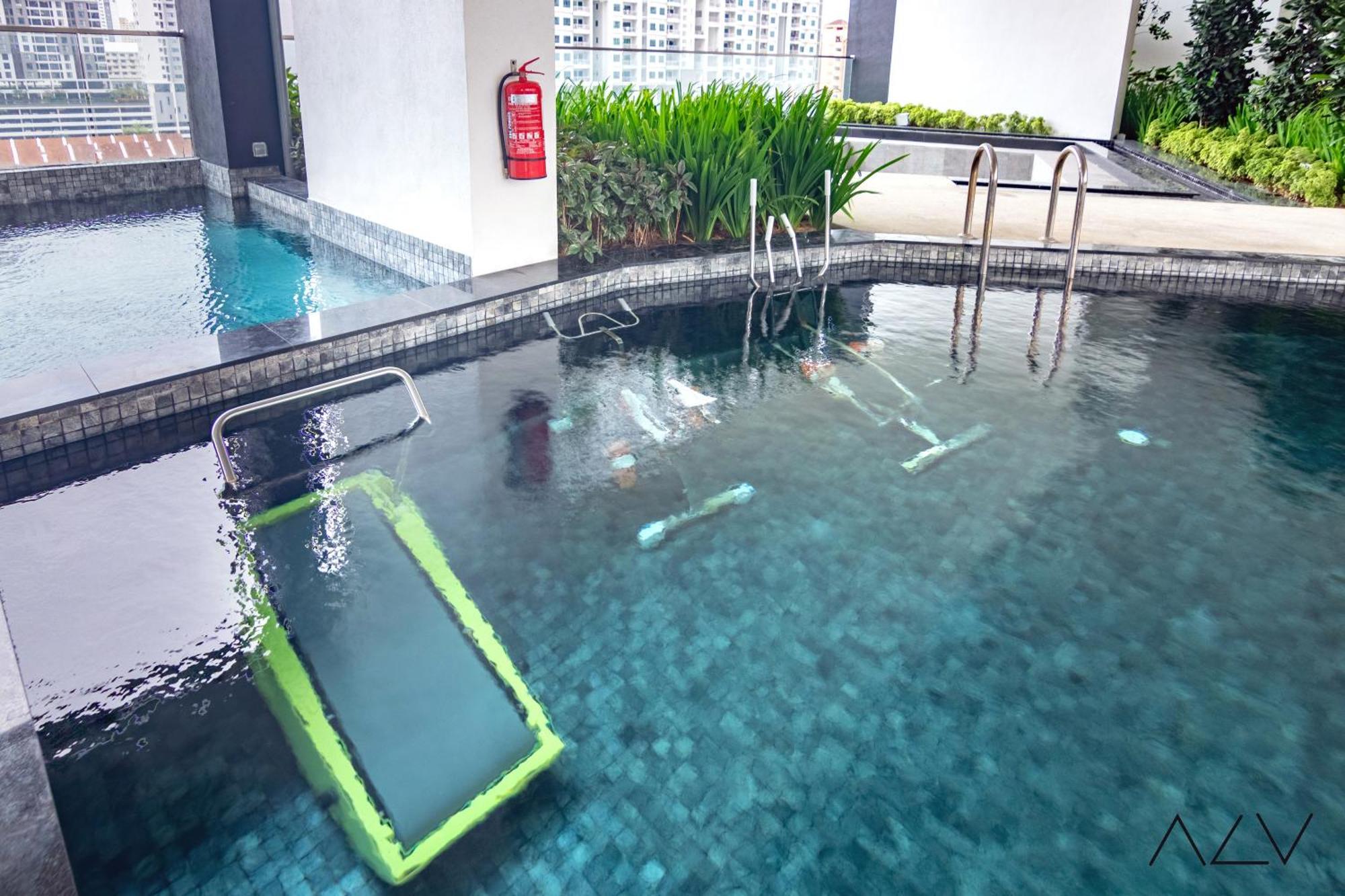 Urban Suites, Classic Collection By Stellar Alv Jelutong Exterior photo